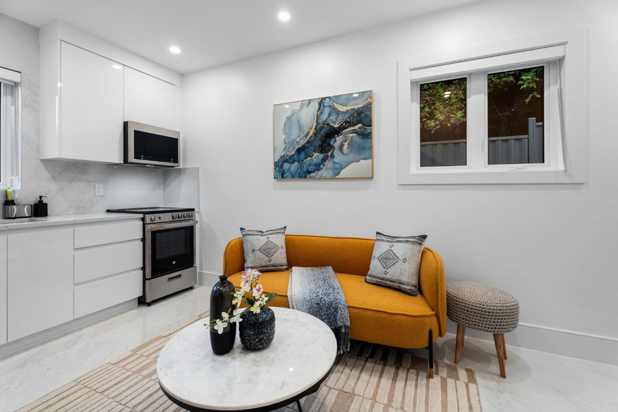Brand New 2 Bedroom Point Grey Getaway Vancouver Exterior photo